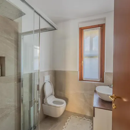 公寓 Centro Con Piscina E Giardino Privato *